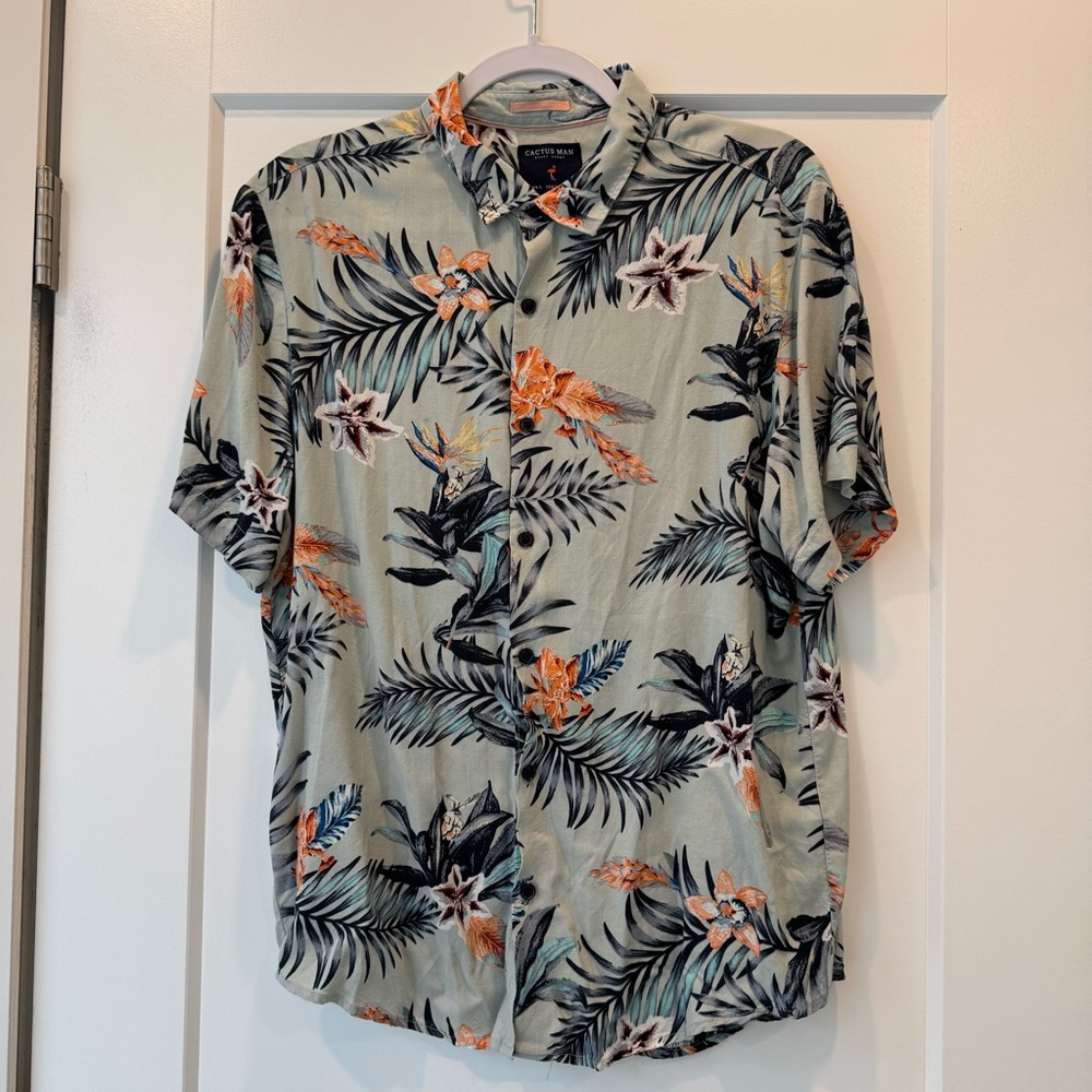 Cactus Man Men's Floral Short Sleeve Button Down Shirt Size Large